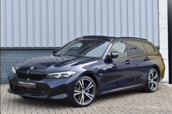 BMW 3 Serie Touring 330e xDrive 292 Pk Individual Pano Tartufo Leder H/K Memory Camera ACC 19 Inch