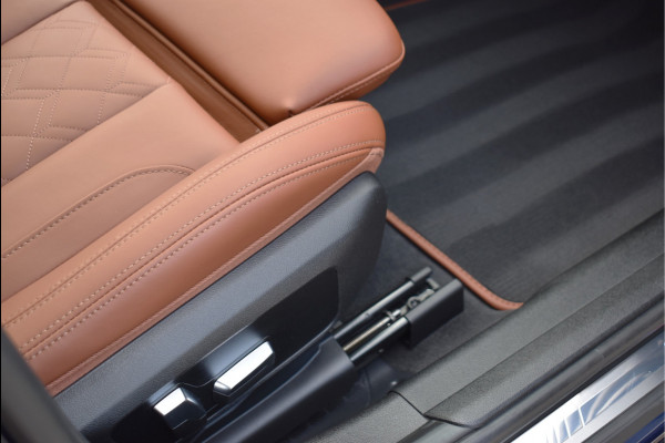 BMW 3 Serie Touring 330e xDrive 292 Pk Individual Pano Tartufo Leder H/K Memory Camera ACC 19 Inch