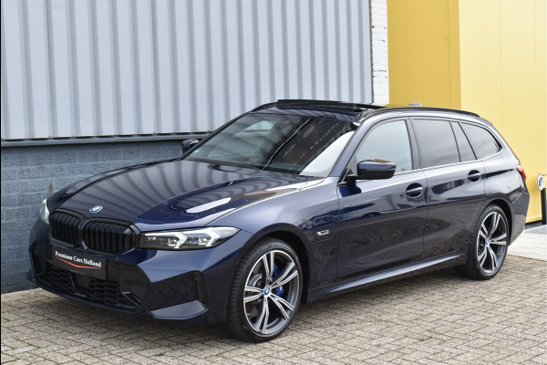 BMW 3 Serie Touring 330e xDrive 292 Pk Individual Pano Tartufo Leder H/K Memory Camera ACC 19 Inch