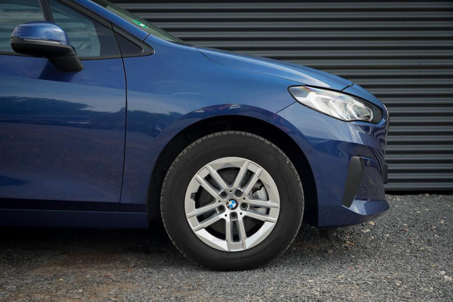 BMW 2 Serie Active Tourer 220i / Aut / Navi / Trekhaak Elektrisch / Incl BTW