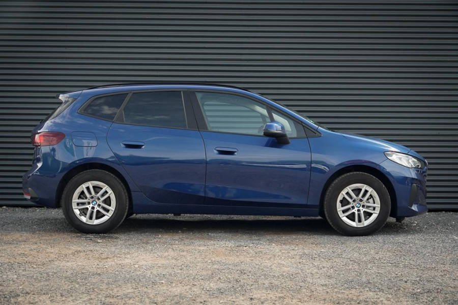 BMW 2 Serie Active Tourer 220i / Aut / Navi / Trekhaak Elektrisch / Incl BTW