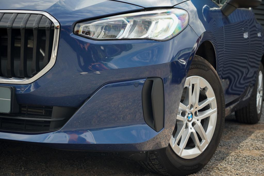 BMW 2 Serie Active Tourer 220i / Aut / Navi / Trekhaak Elektrisch / Incl BTW