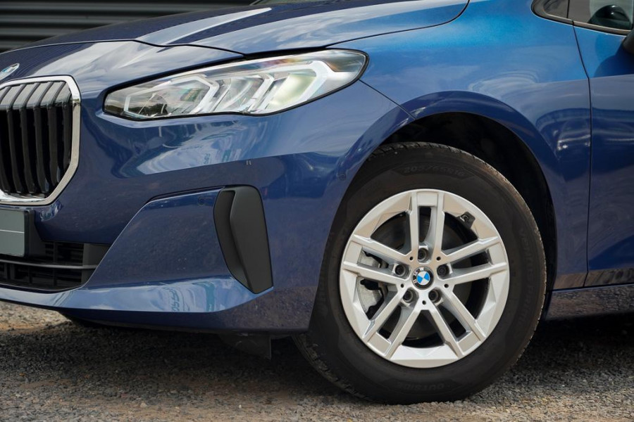BMW 2 Serie Active Tourer 220i / Aut / Navi / Trekhaak Elektrisch / Incl BTW