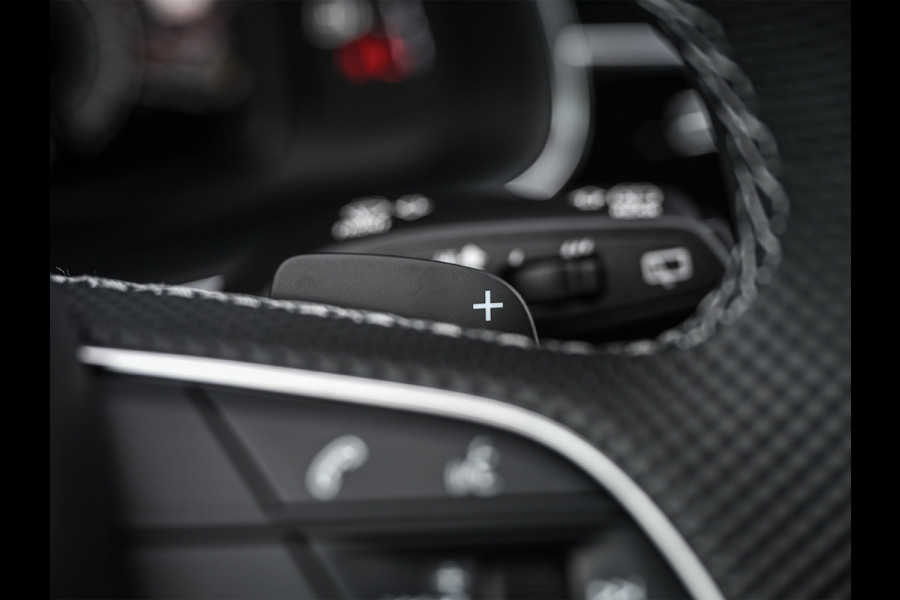 Audi Q8 60 TFSI e QUATTRO ABT AERO COMPETITION | CARBON | B&O SOUND SYSTEM | STOELMASSAGE | HEAD-UP | 4 WIEL BESTURING | ALCANTARA HEMEL