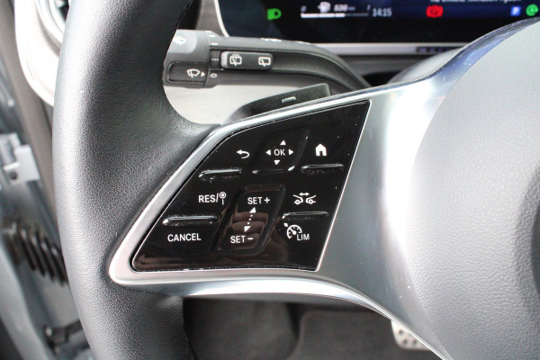 Mercedes-Benz V-Klasse 220d / Lang / DC / New Model / 2x Schuifdeur / Burmester / 360 Camera / NIEUWSTAAT