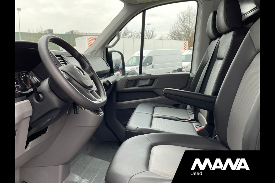 Volkswagen Crafter 35 3.180 L3H3 RWD 180pk 3500kg Trekhaak Airco Camera Navi CarPlay Laadruimtebekleding 12V Opstapbumper Leder Bijrijdersbank