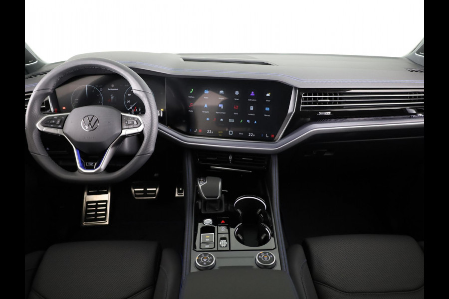 Volkswagen Touareg 3.0 TSi eHybrid 4MOTION R Edition 462PK PHEV| DYNAUDIO | Lederpakket "Puglia" |Luchtvering 22 Inch LM | Trekhaak incl Assistent |