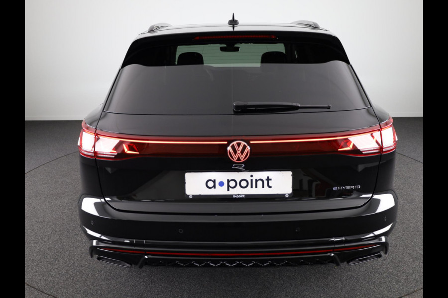 Volkswagen Touareg 3.0 TSi eHybrid 4MOTION R Edition 462PK PHEV| DYNAUDIO | Lederpakket "Puglia" |Luchtvering 22 Inch LM | Trekhaak incl Assistent |