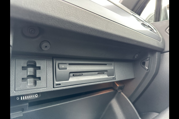 Volkswagen Tiguan 1.5 TSI ACT 150pk DSG R-Line | Pano dak | Leder