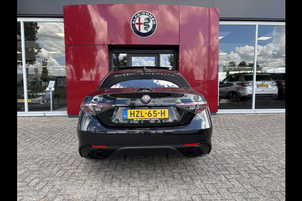 Alfa Romeo Giulia 2.0T 280 AWD Veloce | 19" Velgen | Panoramadak | Adas 2 | Carplay en Android