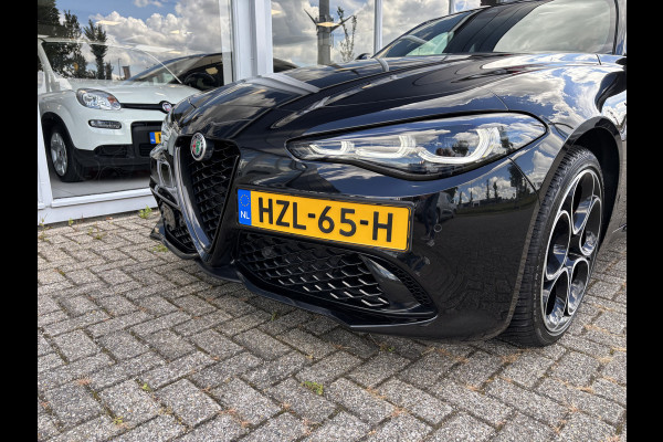 Alfa Romeo Giulia 2.0T 280 AWD Veloce | 19" Velgen | Panoramadak | Adas 2 | Carplay en Android
