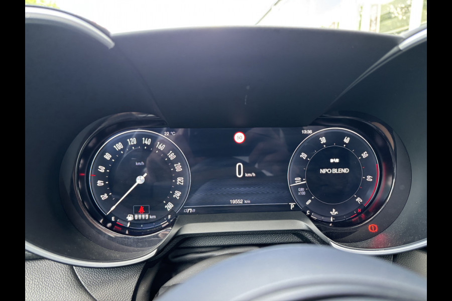 Alfa Romeo Giulia 2.0T 280 AWD Veloce | 19" Velgen | Panoramadak | Adas 2 | Carplay en Android