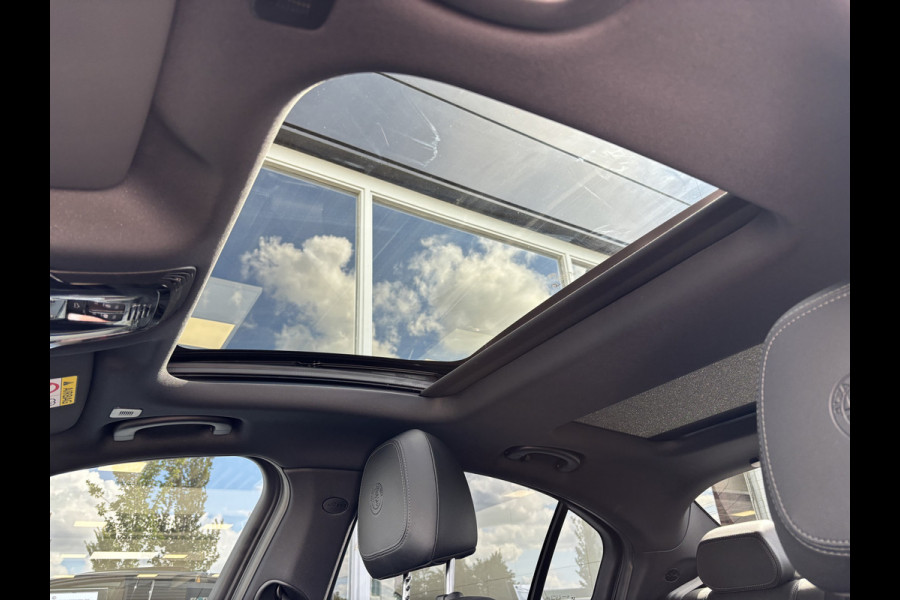 Alfa Romeo Giulia 2.0T 280 AWD Veloce | 19" Velgen | Panoramadak | Adas 2 | Carplay en Android