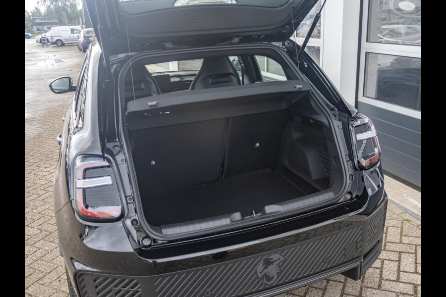 Abarth 600e Turismo 54 kWh | Uit voorraad leverbaar