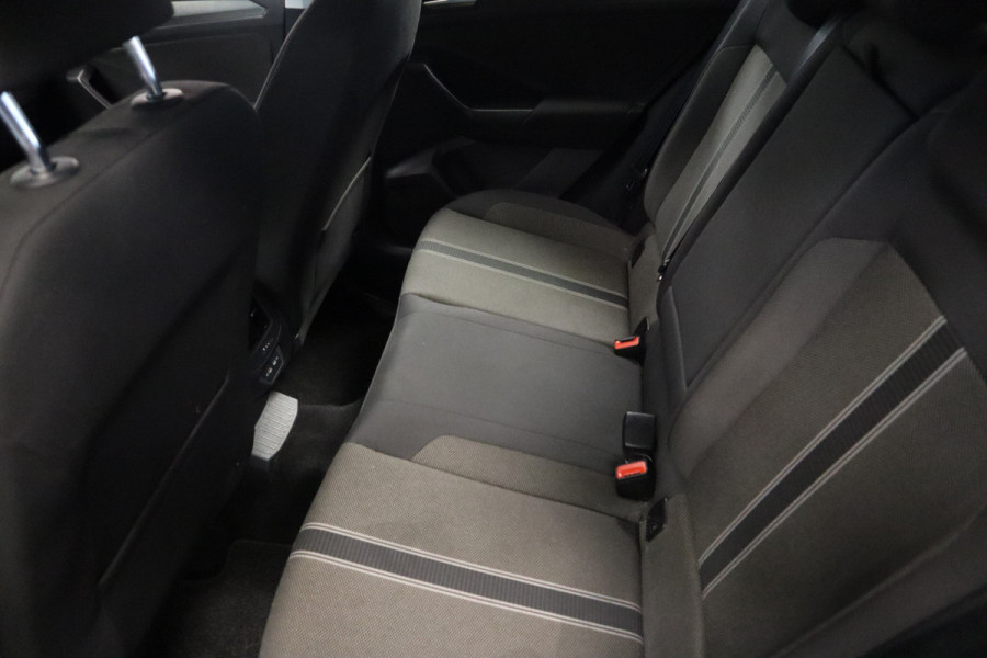 Volkswagen T-Roc 1.5 TSI Style 150pk! Navigatie Adaptive-Cruise Camera
