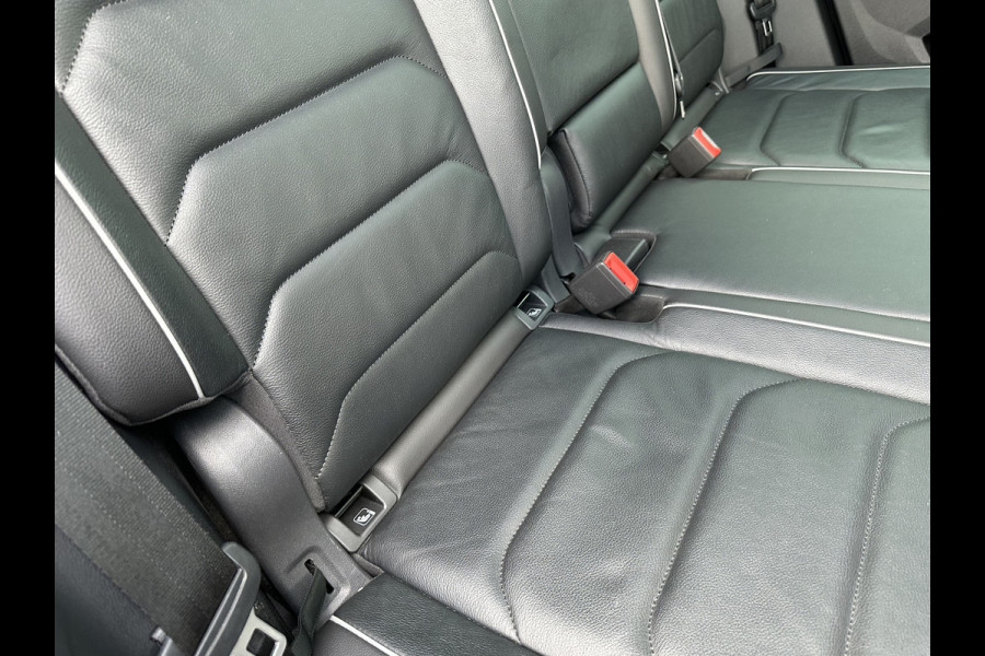 Volkswagen Tiguan 1.5 TSI ACT 150pk DSG R-Line | Pano dak | Leder