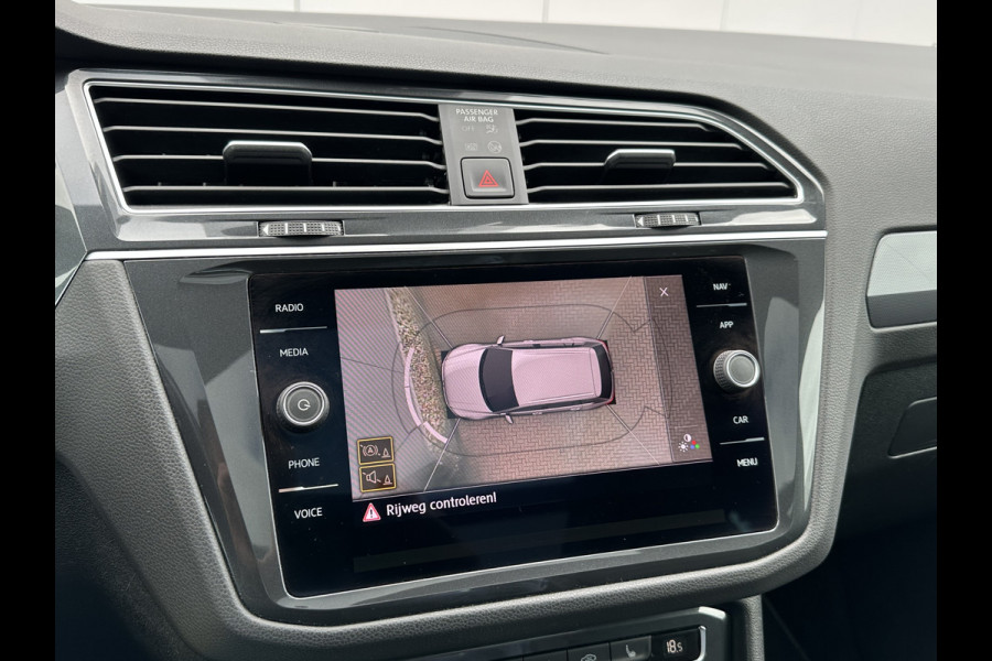 Volkswagen Tiguan 1.5 TSI ACT 150pk DSG R-Line | Pano dak | Leder
