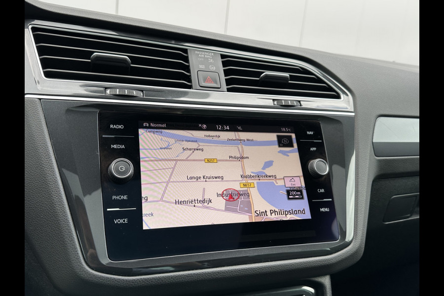Volkswagen Tiguan 1.5 TSI ACT 150pk DSG R-Line | Pano dak | Leder
