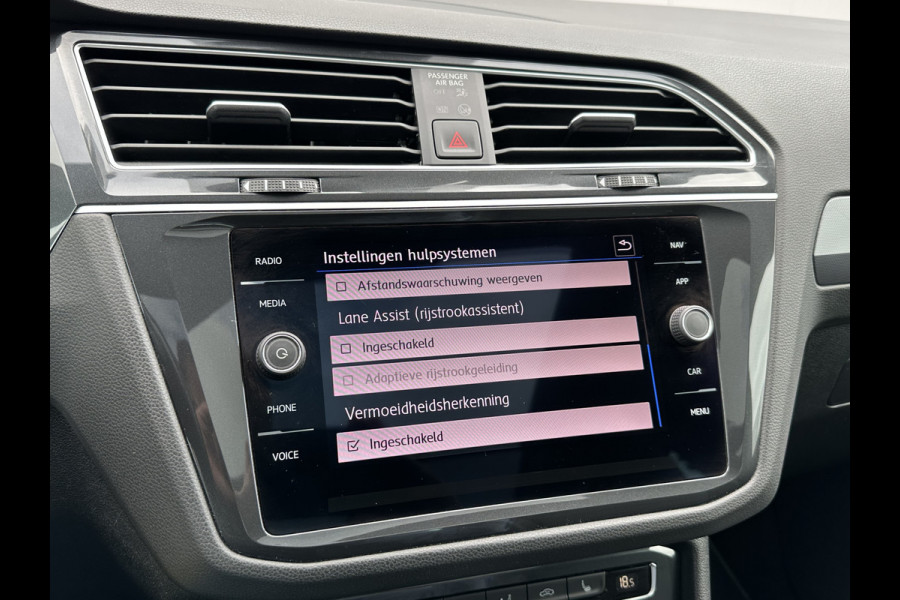Volkswagen Tiguan 1.5 TSI ACT 150pk DSG R-Line | Pano dak | Leder