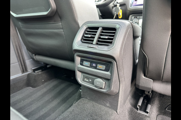 Volkswagen Tiguan 1.5 TSI ACT 150pk DSG R-Line | Pano dak | Leder