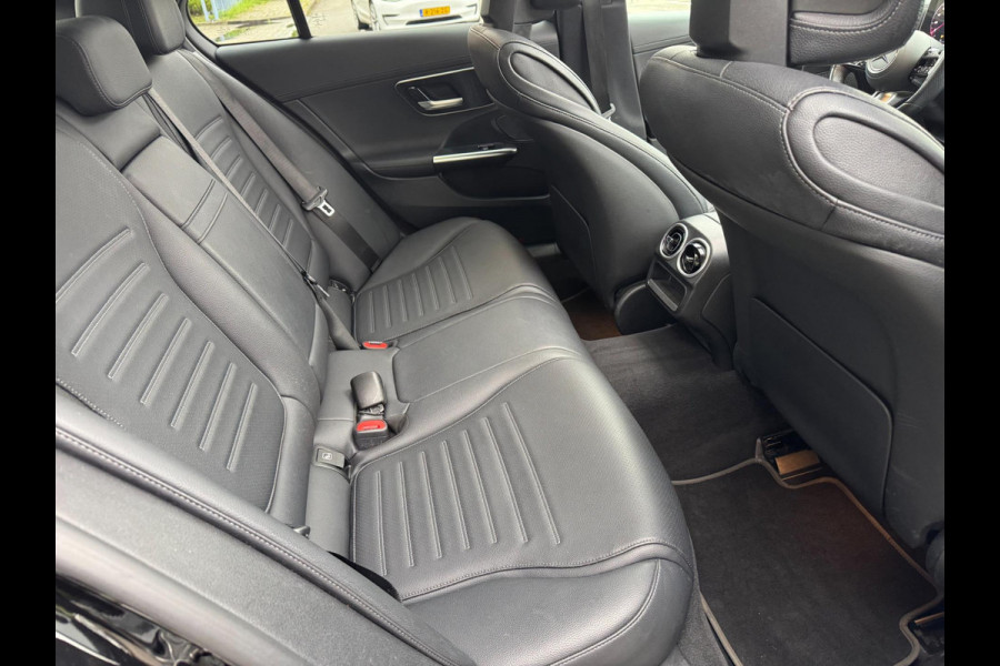 Mercedes-Benz C-Klasse 200 Launch Edition AMG Line Panorama 360 Camera