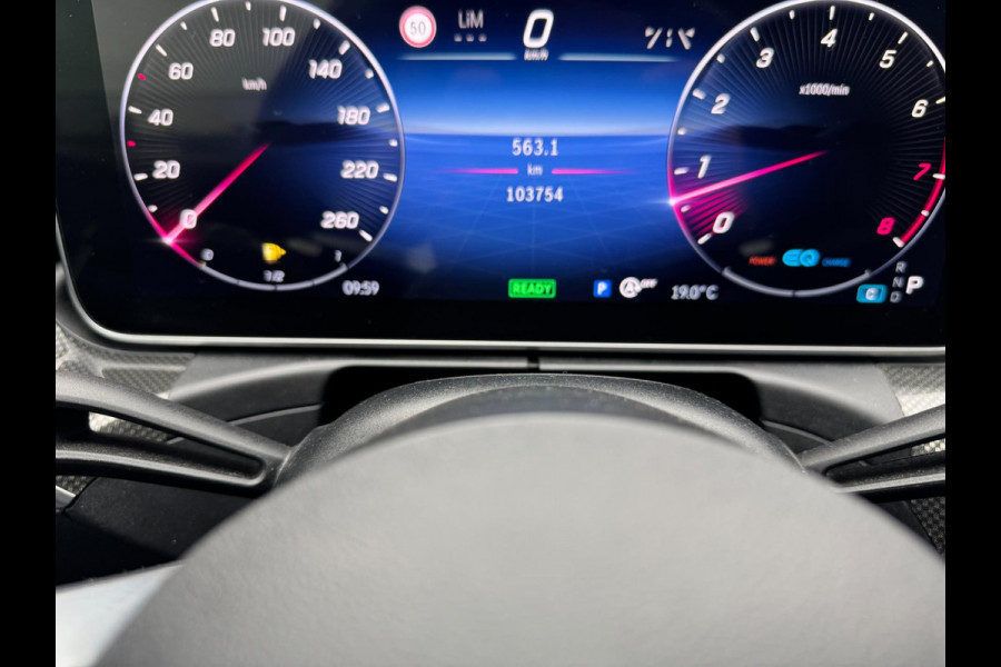 Mercedes-Benz C-Klasse 200 Launch Edition AMG Line Panorama 360 Camera