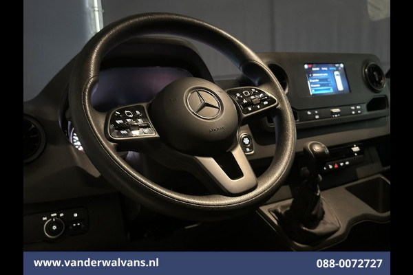 Mercedes-Benz Sprinter 317 CDI 170pk 3500kg Trekhaak L3H2 Euro6 Airco | Camera | Apple Carplay | Cruisecontrol Chauffeursstoel, Stoelverwarming, Bijrijdersbank, Android auto Mercedes-Benz Sprinter 317 CDI 170pk 3500kg Trekhaak L3H2 Euro6 Airco | Camera | Apple Carplay | Cruisecontrol Chauffeursstoel, Stoelverwarming, Bijrijdersbank, Android auto