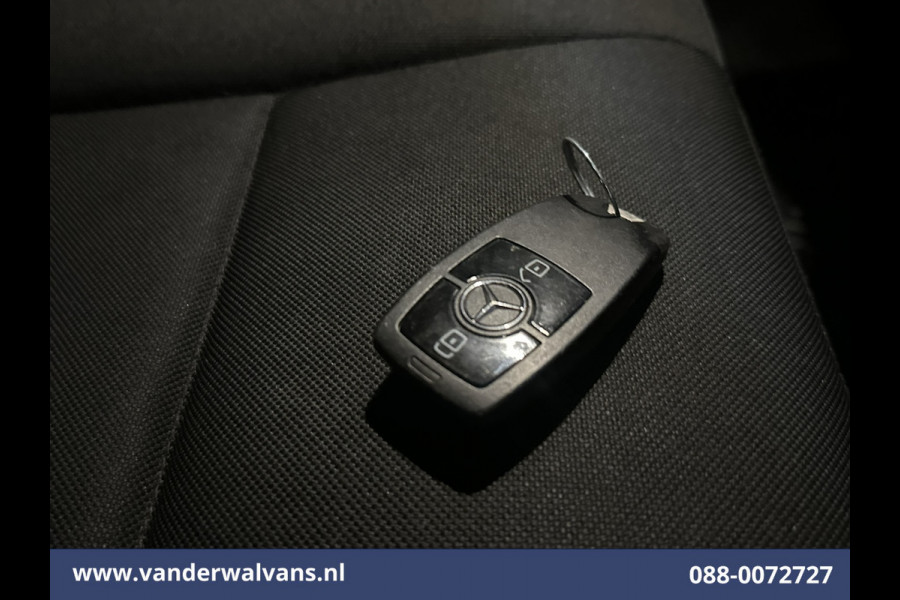 Mercedes-Benz Sprinter 317 CDI 170pk 3500kg Trekhaak L3H2 Euro6 Airco | Camera | Apple Carplay | Cruisecontrol Chauffeursstoel, Stoelverwarming, Bijrijdersbank, Android auto Mercedes-Benz Sprinter 317 CDI 170pk 3500kg Trekhaak L3H2 Euro6 Airco | Camera | Apple Carplay | Cruisecontrol Chauffeursstoel, Stoelverwarming, Bijrijdersbank, Android auto