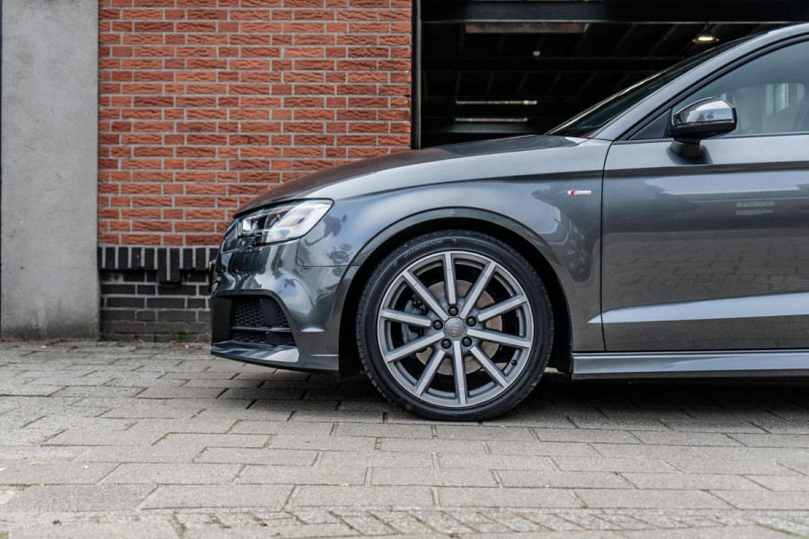 Audi A3 Limousine 2.0 TFSI Quattro S-Line Pano / Camera / Virtual