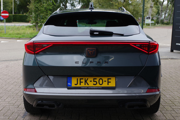 CUPRA Formentor 1.4 TSI e-Hybrid 204 PK Essential, Climate Control, Sfeerverlichting, Carplay