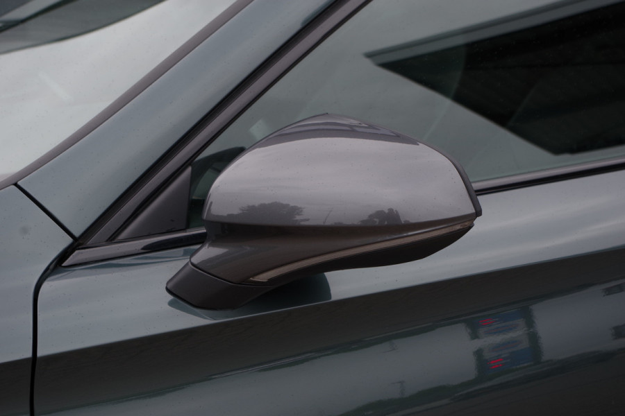 CUPRA Formentor 1.4 TSI e-Hybrid 204 PK Essential, Climate Control, Sfeerverlichting, Carplay