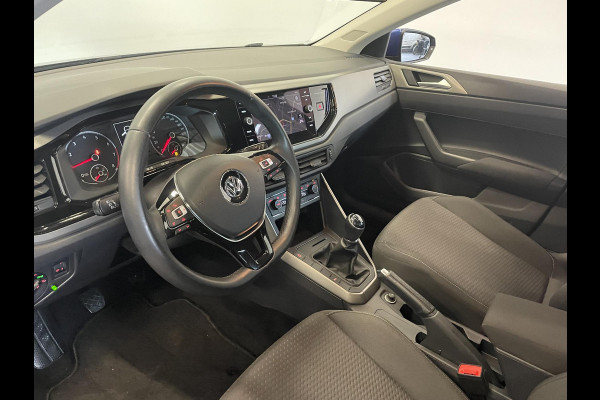 Volkswagen Polo 1.0 TSI Comfortline Business Airco|ECC Navi Carplay Adaptive Cruise Control PDC VA 15" LM Velgen Volkswagen Polo 1.0 TSI Comfortline Business Airco|ECC Navi Carplay Adaptive Cruise Control PDC VA 15" LM Velgen
