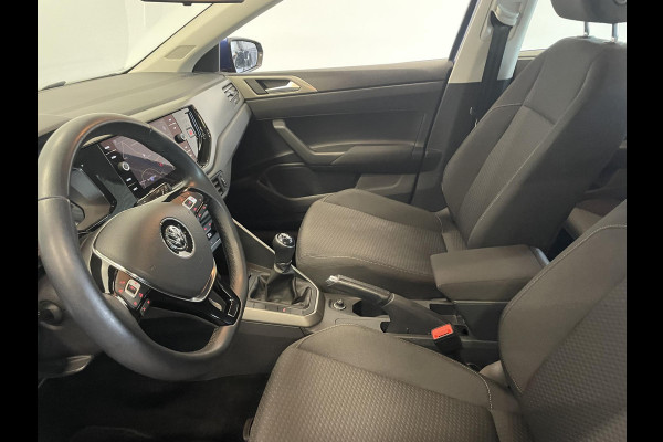 Volkswagen Polo 1.0 TSI Comfortline Business Airco|ECC Navi Carplay Adaptive Cruise Control PDC VA 15" LM Velgen Volkswagen Polo 1.0 TSI Comfortline Business Airco|ECC Navi Carplay Adaptive Cruise Control PDC VA 15" LM Velgen