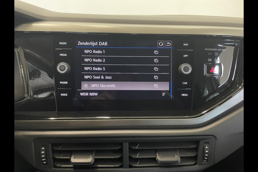 Volkswagen Polo 1.0 TSI Comfortline Business Airco|ECC Navi Carplay Adaptive Cruise Control PDC VA 15" LM Velgen Volkswagen Polo 1.0 TSI Comfortline Business Airco|ECC Navi Carplay Adaptive Cruise Control PDC VA 15" LM Velgen