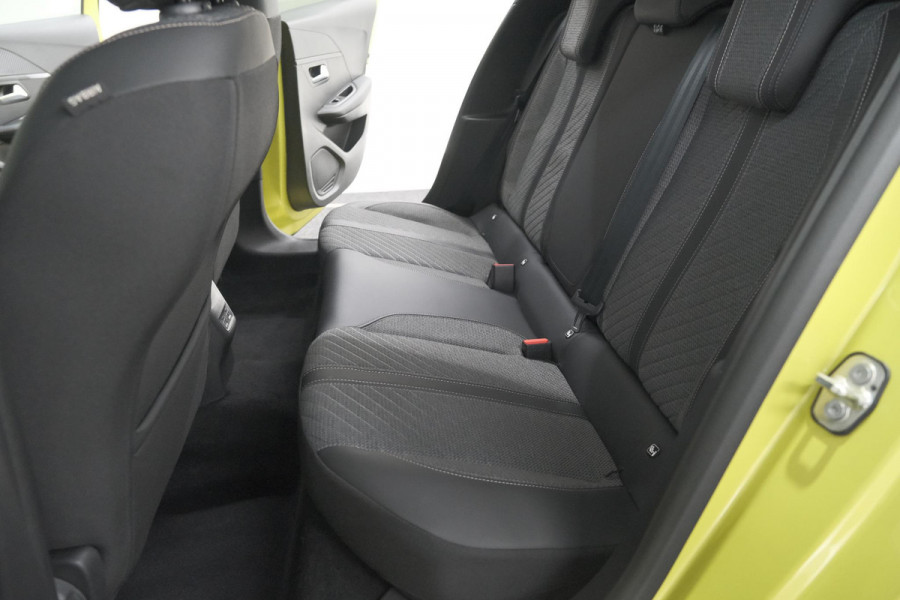 Peugeot 208 PureTech 100 Allure | Parkeersensoren | Apple Carplay | Climate Control