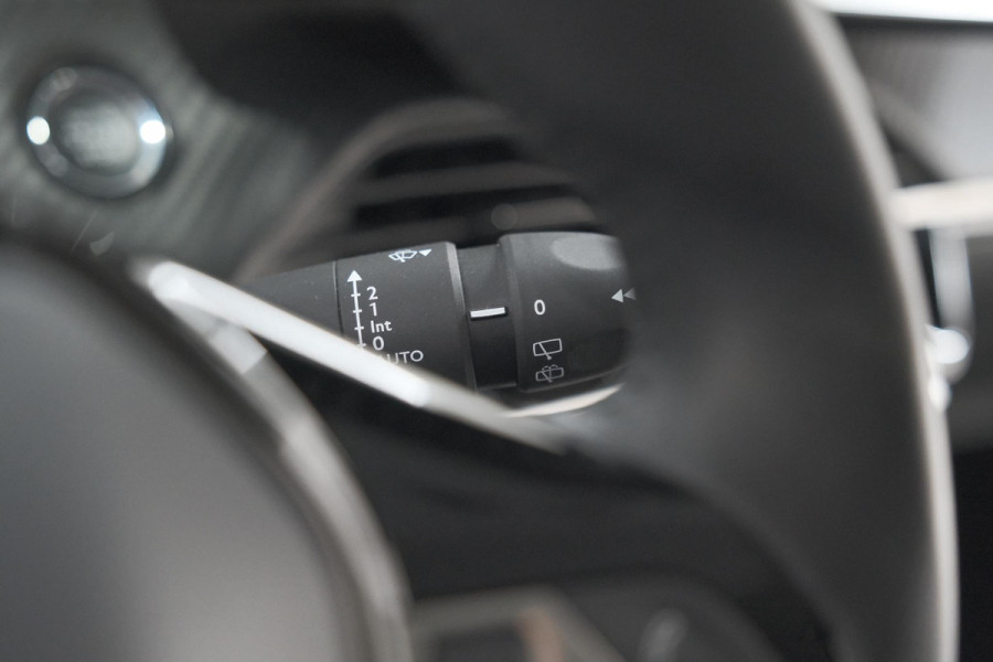 Peugeot 208 PureTech 100 Allure | Parkeersensoren | Apple Carplay | Climate Control