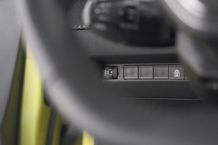 Peugeot 208 PureTech 100 Allure | Parkeersensoren | Apple Carplay | Climate Control