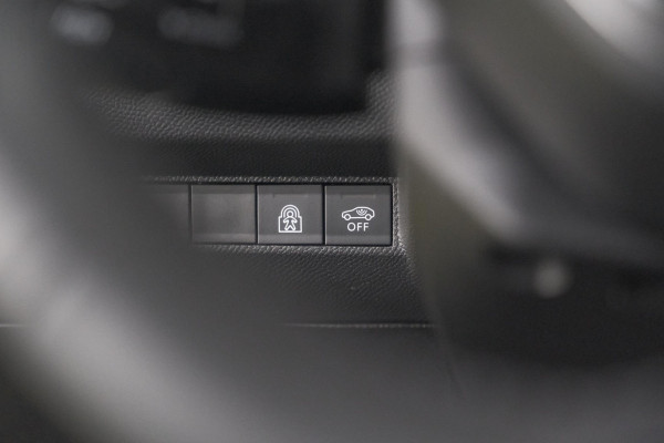 Peugeot 208 PureTech 100 Allure | Parkeersensoren | Apple Carplay | Climate Control
