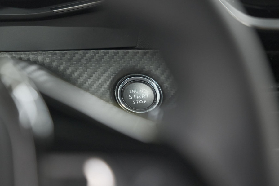 Peugeot 208 PureTech 100 Allure | Parkeersensoren | Apple Carplay | Climate Control