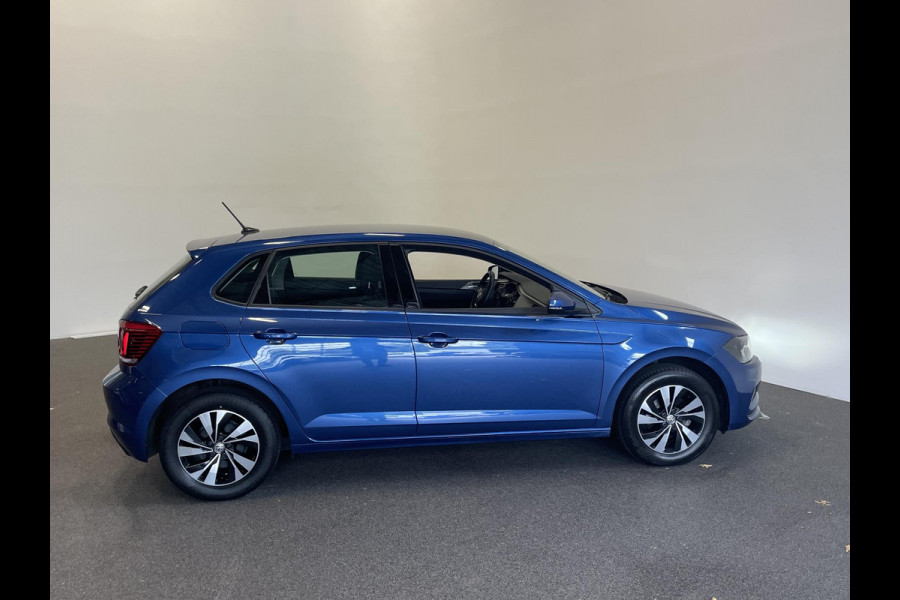 Volkswagen Polo 1.0 TSI Comfortline Business Airco|ECC Navi Carplay Adaptive Cruise Control PDC VA 15" LM Velgen Volkswagen Polo 1.0 TSI Comfortline Business Airco|ECC Navi Carplay Adaptive Cruise Control PDC VA 15" LM Velgen