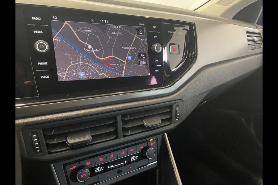 Volkswagen Polo 1.0 TSI Comfortline Business Airco|ECC Navi Carplay Adaptive Cruise Control PDC VA 15" LM Velgen Volkswagen Polo 1.0 TSI Comfortline Business Airco|ECC Navi Carplay Adaptive Cruise Control PDC VA 15" LM Velgen