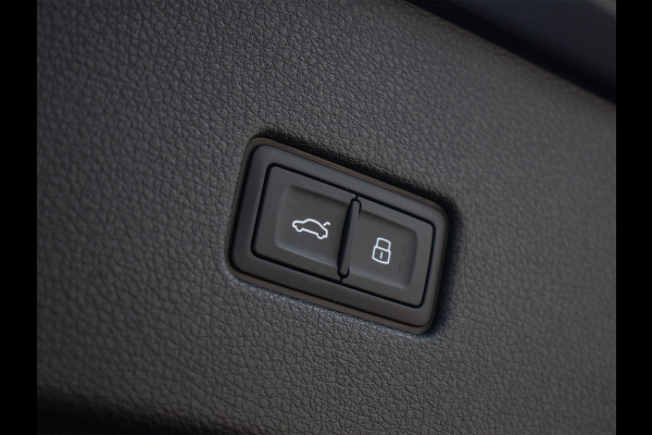 Audi Q8 60 TFSI e QUATTRO PRO LINE S COMPETITION | PANORAMADAK | CARBON | BANG & OLUFSEN ADVANCED | S-SEATS | CARBON INLEG | 360 CAMERA