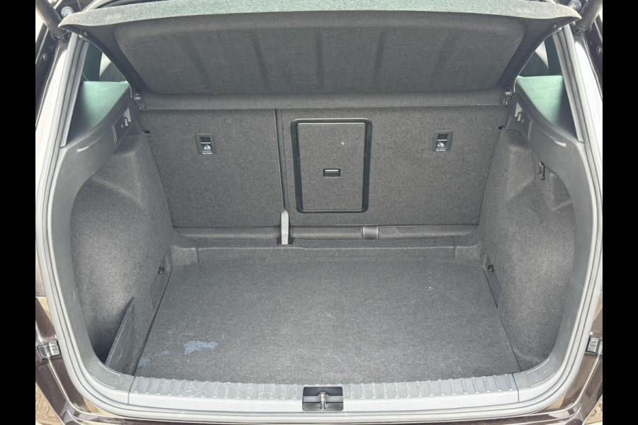 Seat Ateca 1.4 EcoTSI Xcellence Leder Camera Panorama Keyless Led verlichting Stoelverwarming