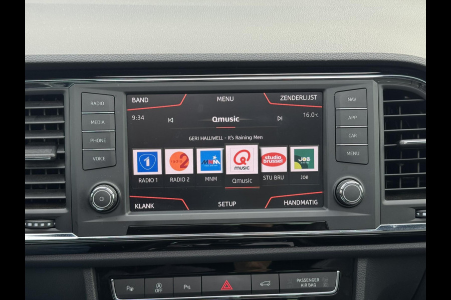 Seat Ateca 1.4 EcoTSI Xcellence Leder Camera Panorama Keyless Led verlichting Stoelverwarming