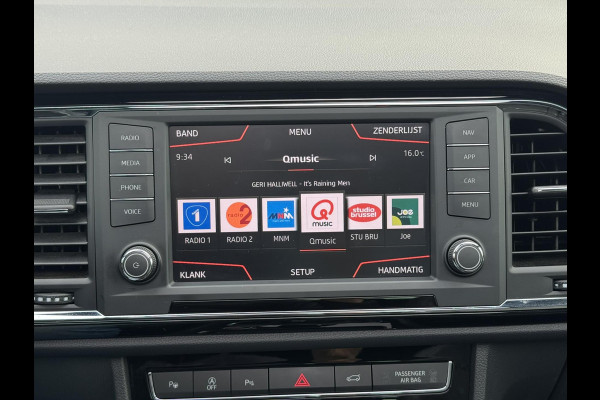 Seat Ateca 1.4 EcoTSI Xcellence Leder Camera Panorama Keyless Led verlichting Stoelverwarming