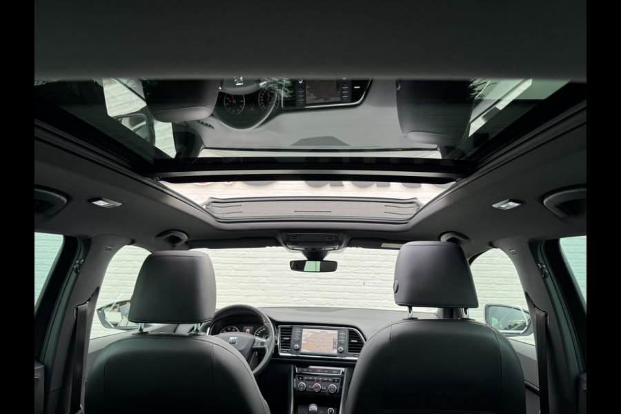 Seat Ateca 1.4 EcoTSI Xcellence Leder Camera Panorama Keyless Led verlichting Stoelverwarming