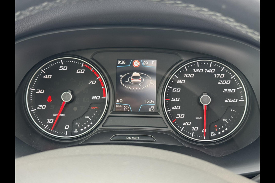 Seat Ateca 1.4 EcoTSI Xcellence Leder Camera Panorama Keyless Led verlichting Stoelverwarming