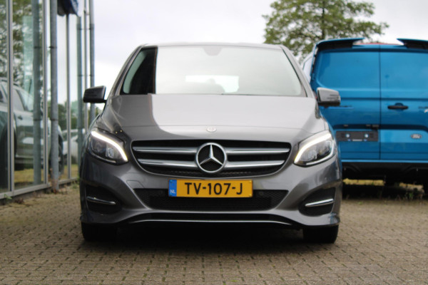 Mercedes-Benz B-Klasse 180 Ambition | Trekhaak | Goed Onderhouden! | Lichtmetalen Velgen | Airco | Cruise Control | Navigatie | Mercedes-Benz B-Klasse 180 Ambition | Trekhaak | Goed Onderhouden! | Lichtmetalen Velgen | Airco | Cruise Control | Navigatie |