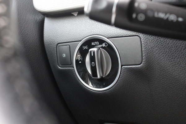 Mercedes-Benz B-Klasse 180 Ambition | Trekhaak | Goed Onderhouden! | Lichtmetalen Velgen | Airco | Cruise Control | Navigatie | Mercedes-Benz B-Klasse 180 Ambition | Trekhaak | Goed Onderhouden! | Lichtmetalen Velgen | Airco | Cruise Control | Navigatie |