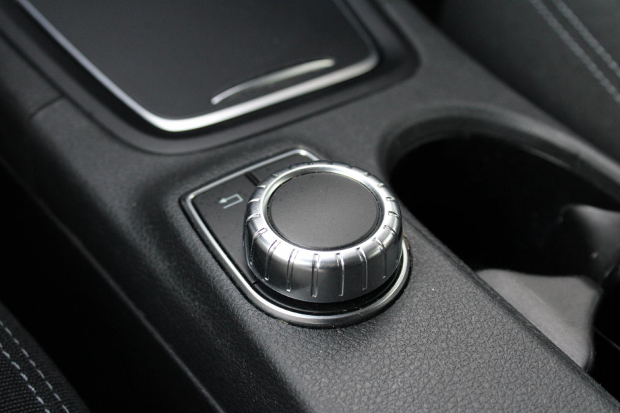 Mercedes-Benz B-Klasse 180 Ambition | Trekhaak | Goed Onderhouden! | Lichtmetalen Velgen | Airco | Cruise Control | Navigatie | Mercedes-Benz B-Klasse 180 Ambition | Trekhaak | Goed Onderhouden! | Lichtmetalen Velgen | Airco | Cruise Control | Navigatie |